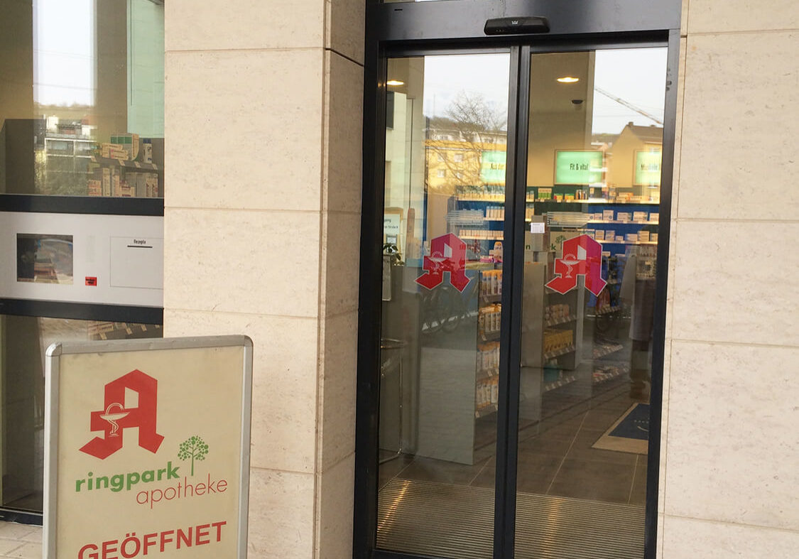 Rinpark Apotheke außen